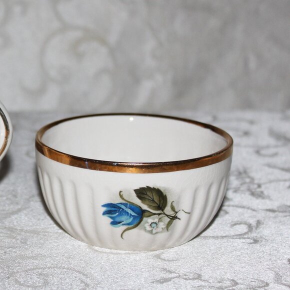 Sadler Blue Rose Teapot | Arthur Wood Blue Rose Sugar Bowl & Creamer Set - Picture 9 of 15